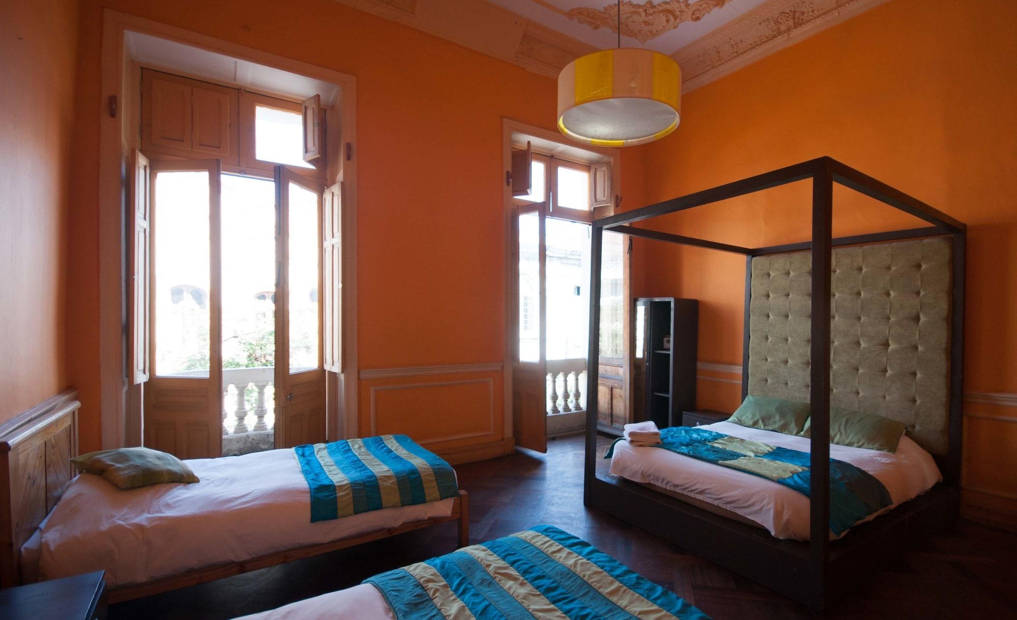 Happy House Hostel Santiago Ngoại thất bức ảnh