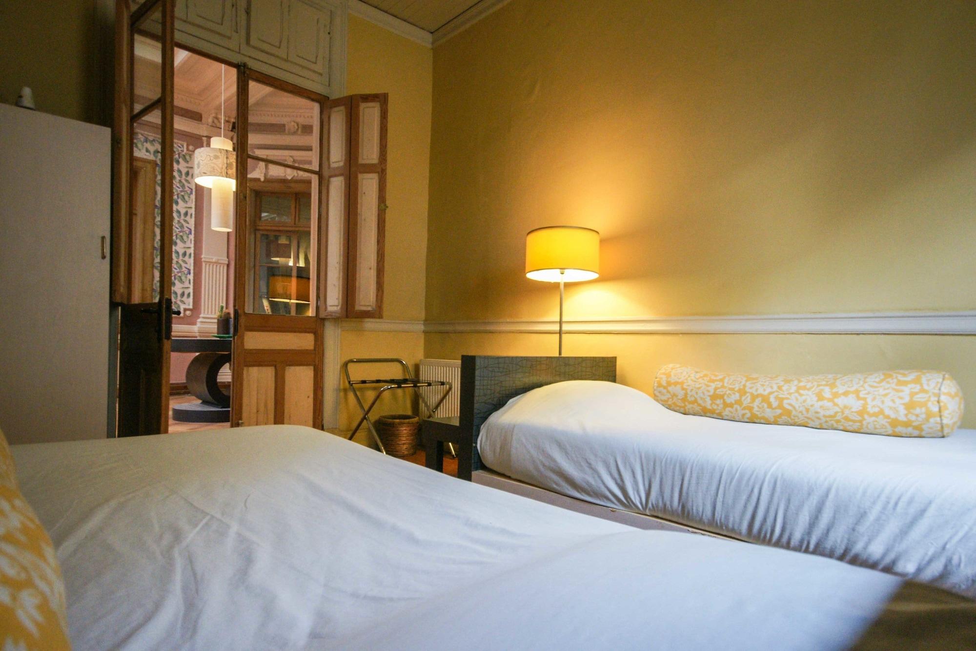 Happy House Hostel Santiago Ngoại thất bức ảnh
